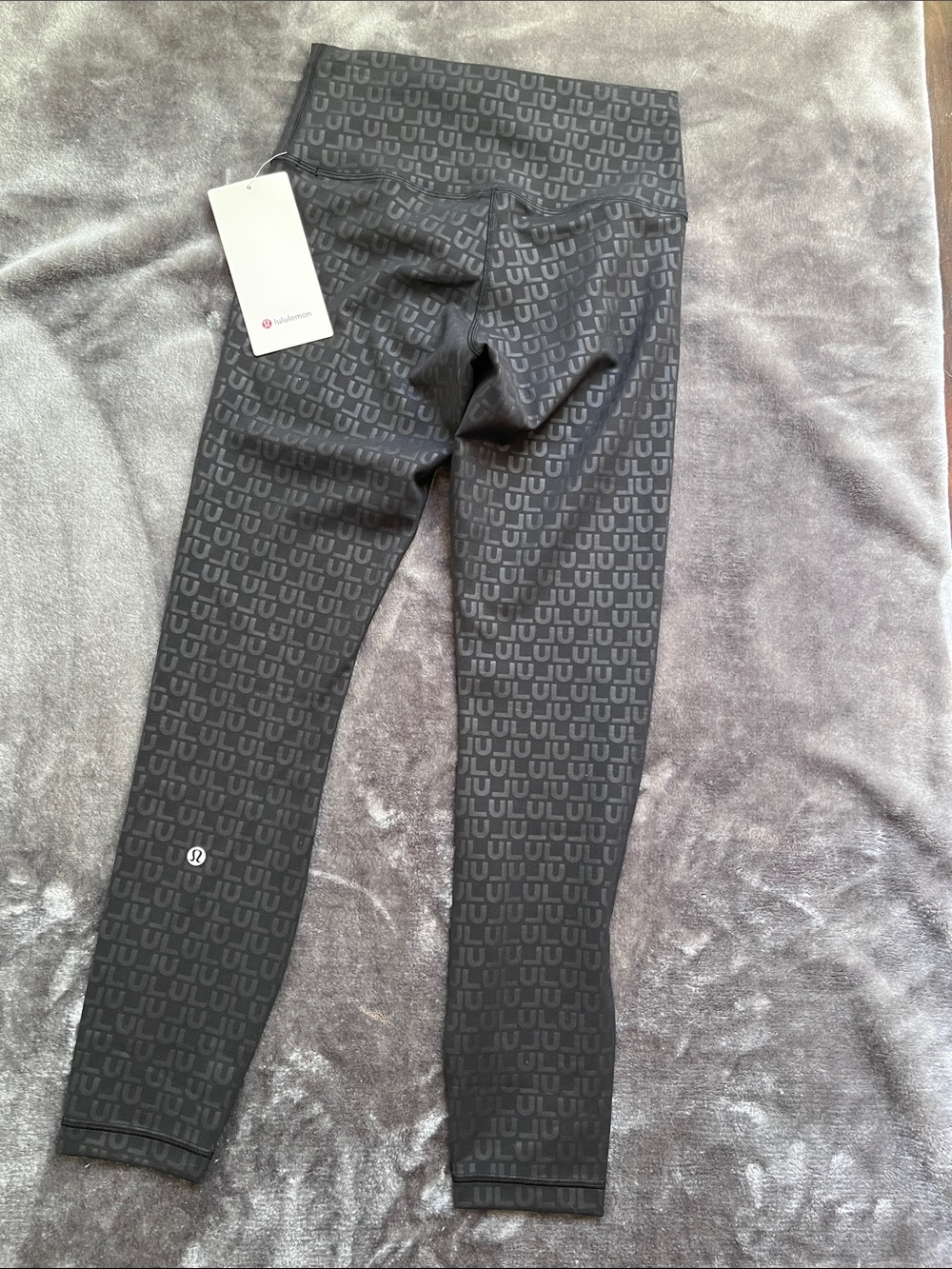 🆕Lululemon Wunder Train No Line HR Tight 25” in LULU Stack Emboss Black, size 6